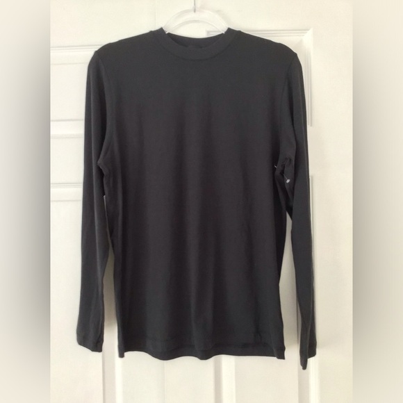 SKIMS Boyfriend Long Sleeve T-Shirt | Onyx - Picture 16 of 16